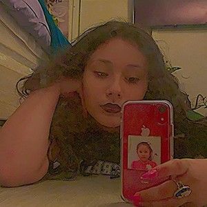 Meet your Posher, Laisha